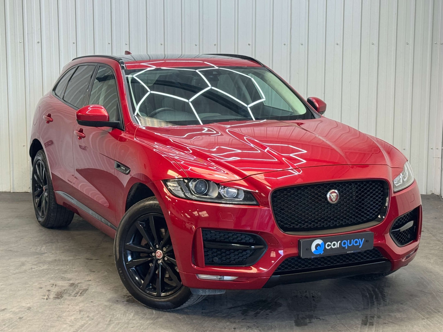 Used Jaguar F-Pace 2016 for sale - 76642985: Photo 5