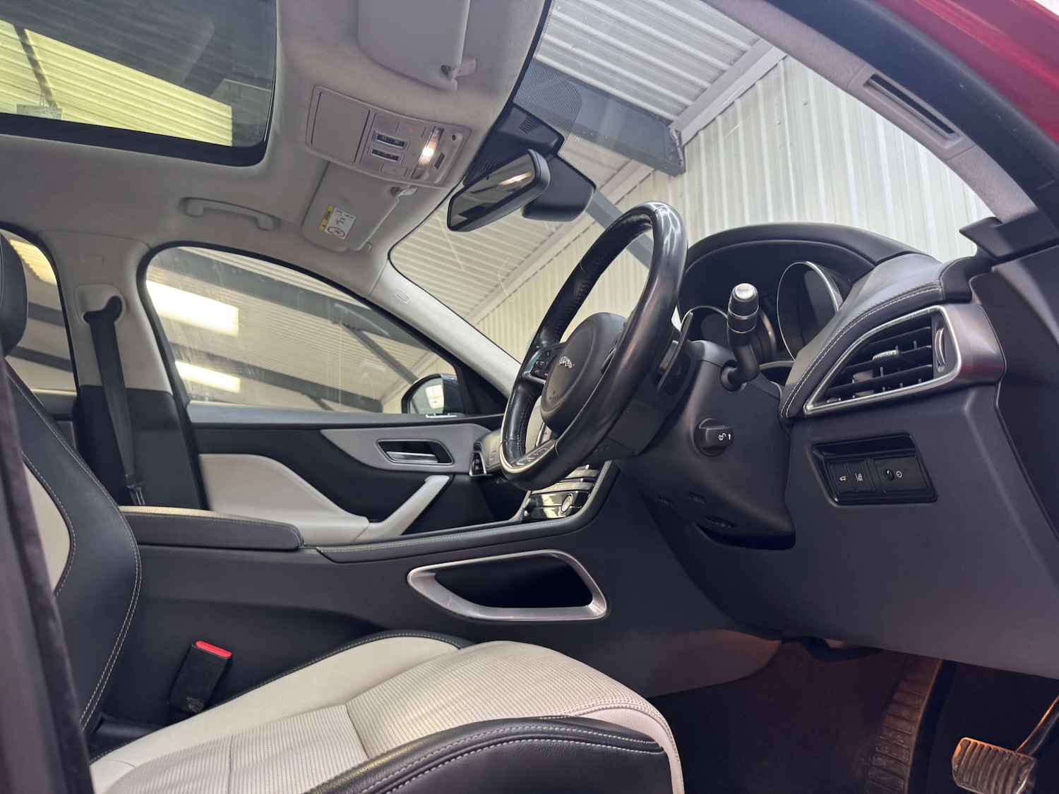 Used Jaguar F-Pace 2016 for sale - 76642985: Photo 52