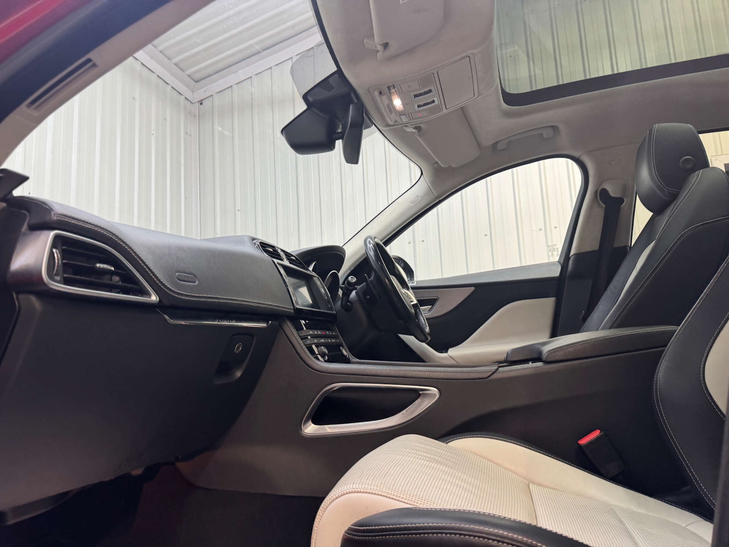 Used Jaguar F-Pace 2016 for sale - 76642985: Photo 58