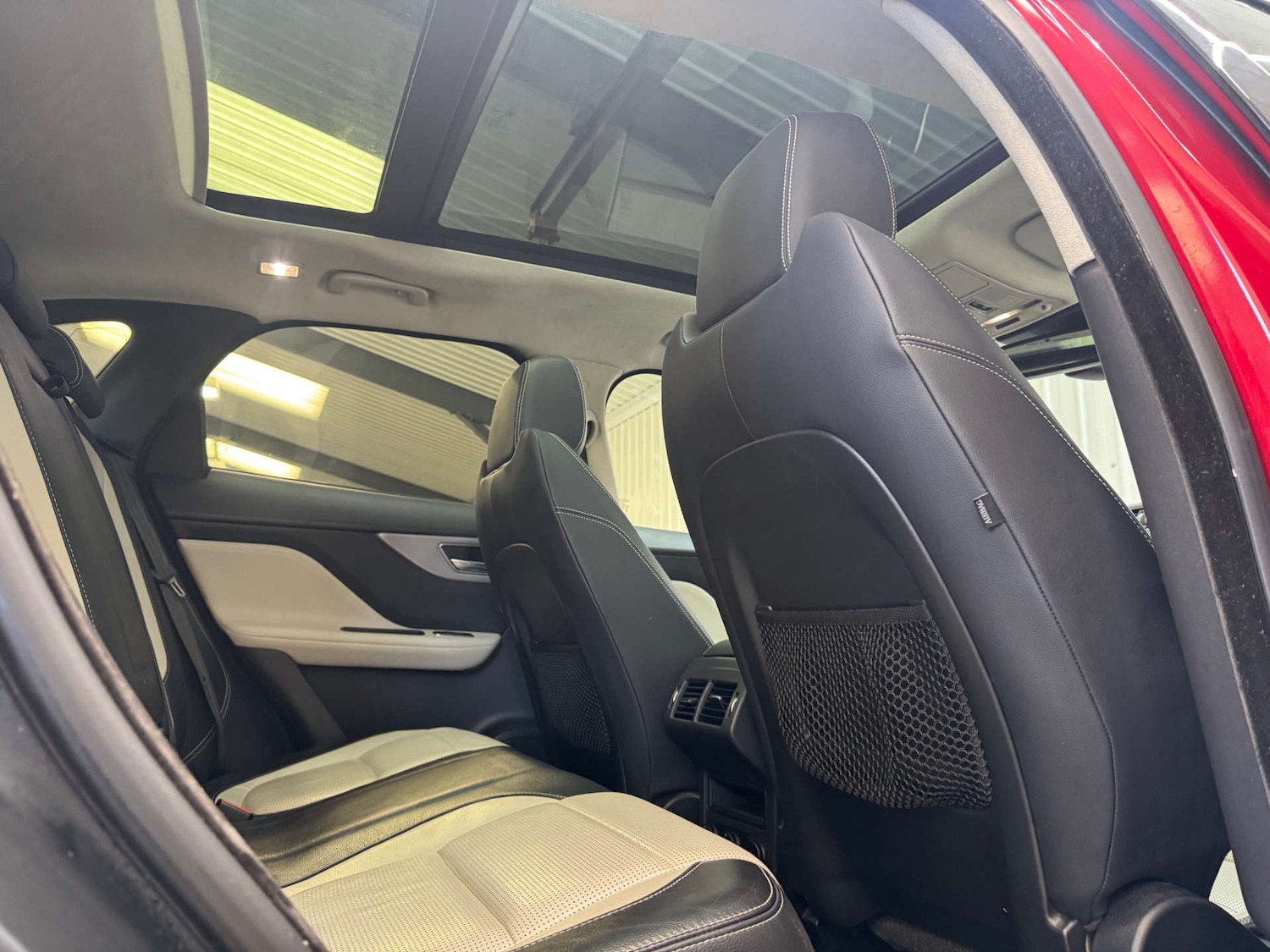 Used Jaguar F-Pace 2016 for sale - 76642985: Photo 63