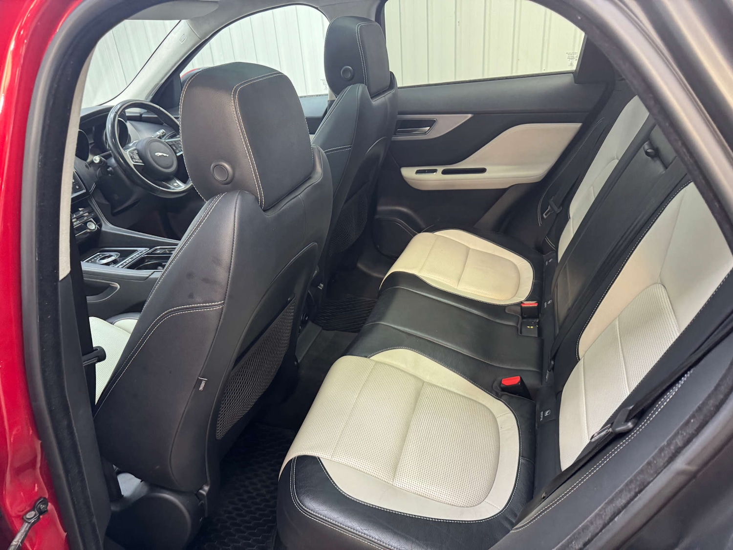 Used Jaguar F-Pace 2016 for sale - 76642985: Photo 68