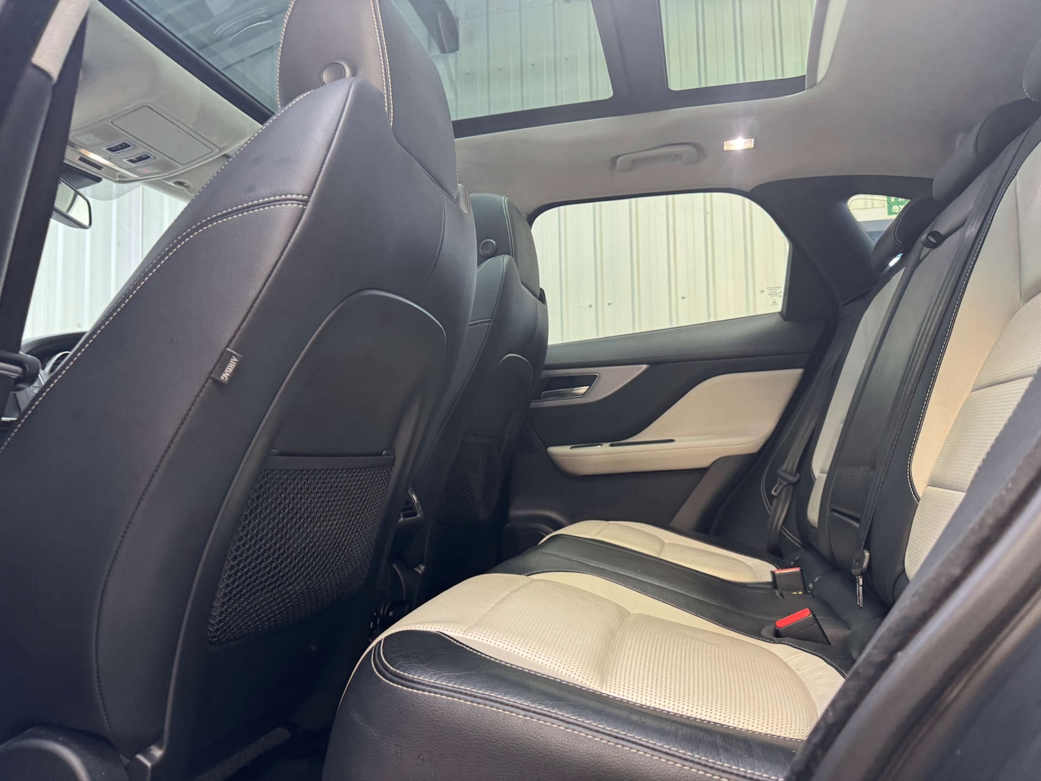 Used Jaguar F-Pace 2016 for sale - 76642985: Photo 69