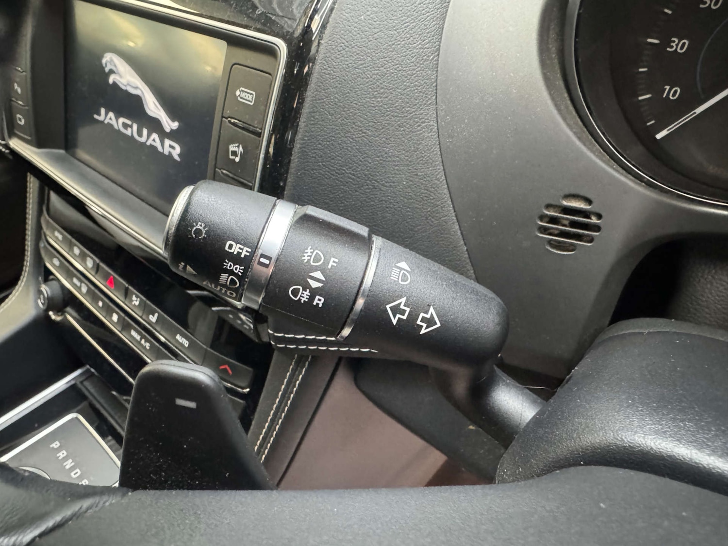 Used Jaguar F-Pace 2016 for sale - 76642985: Photo 74