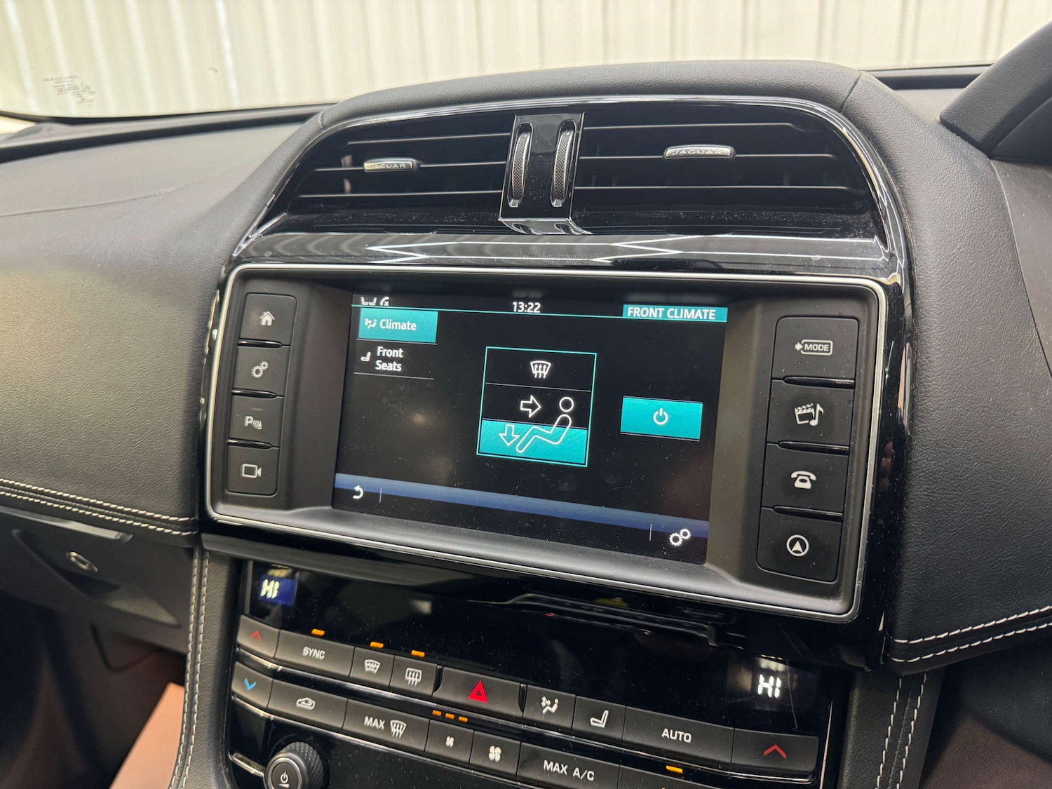 Used Jaguar F-Pace 2016 for sale - 76642985: Photo 87