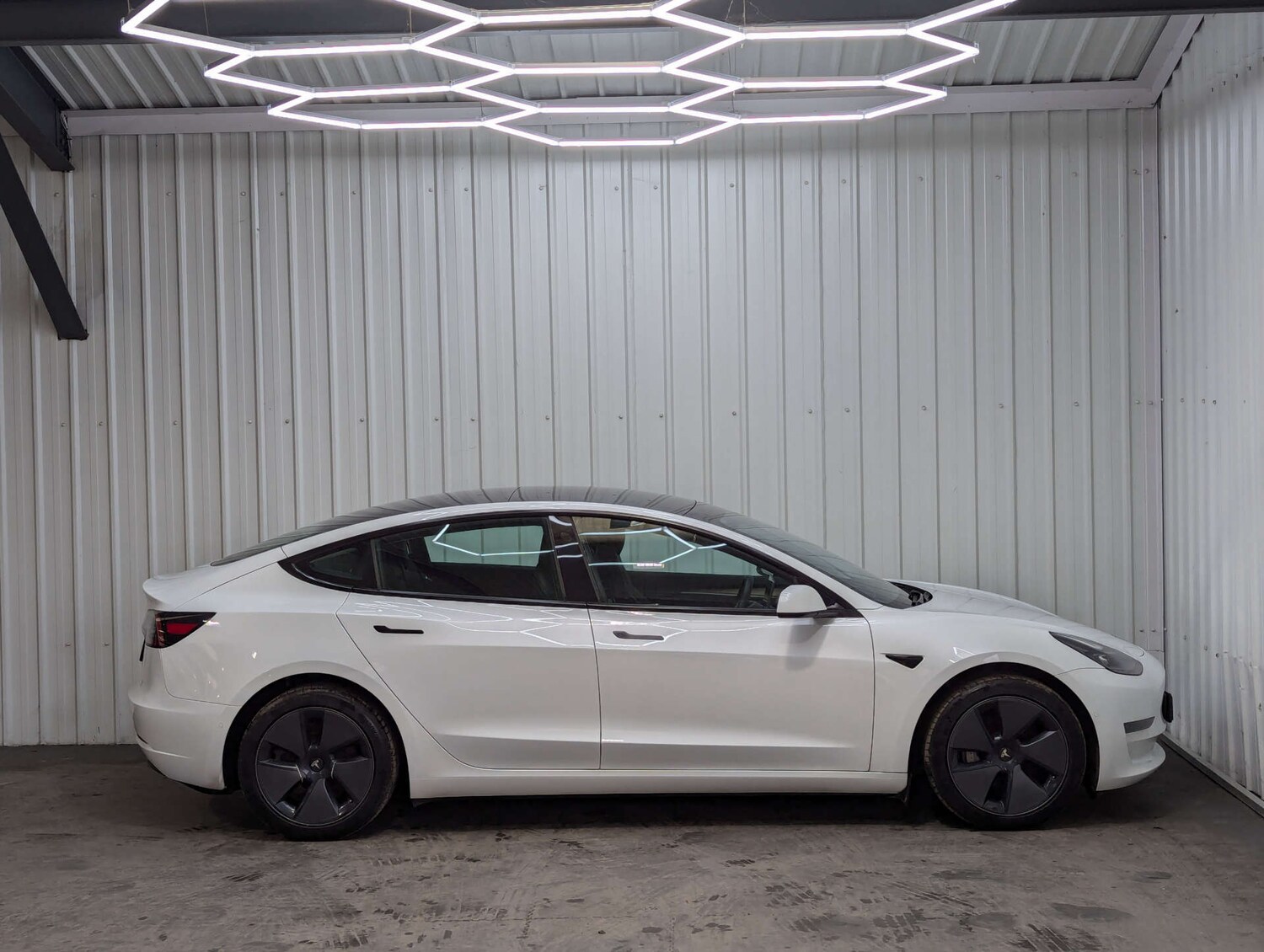 Used Tesla Model 3 2021 for sale - 77974151: Photo 15