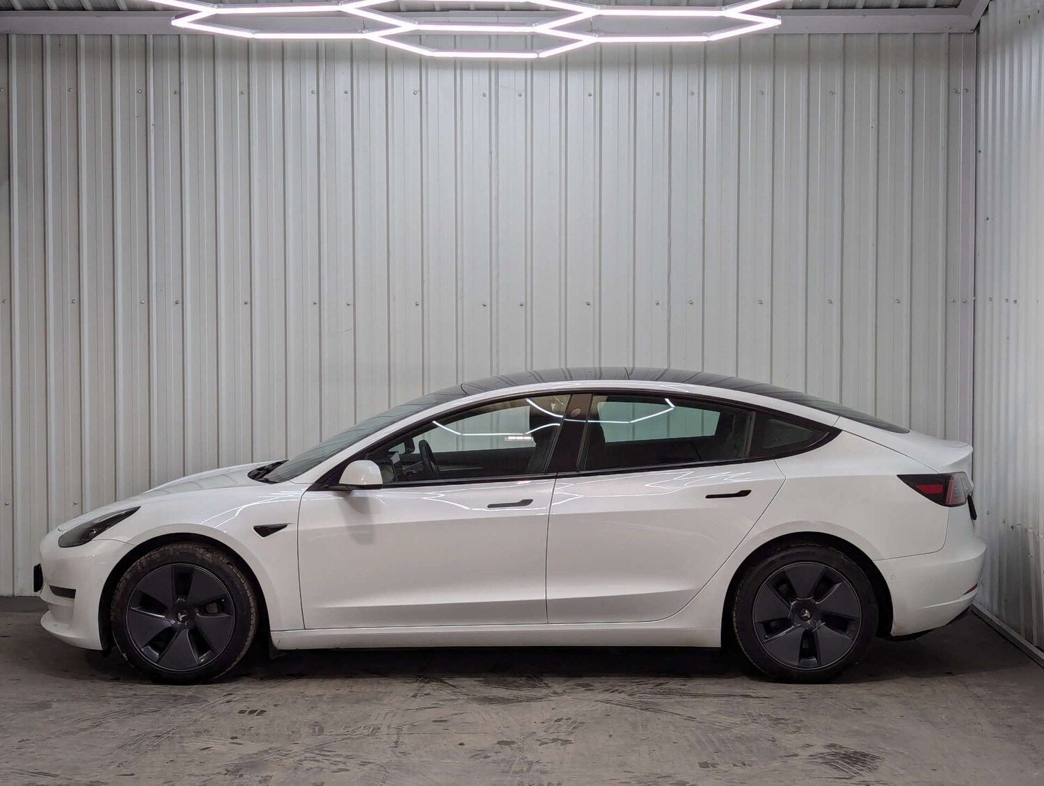 Used Tesla Model 3 2021 for sale - 77974151: Photo 18