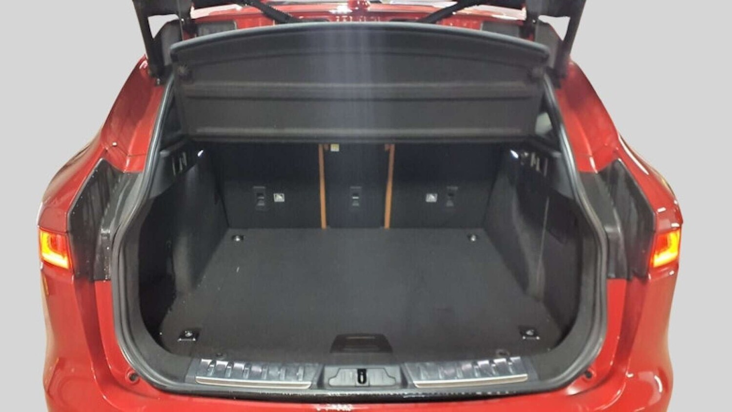 Used Jaguar F-Pace 2018 for sale - 78087728: Photo 21