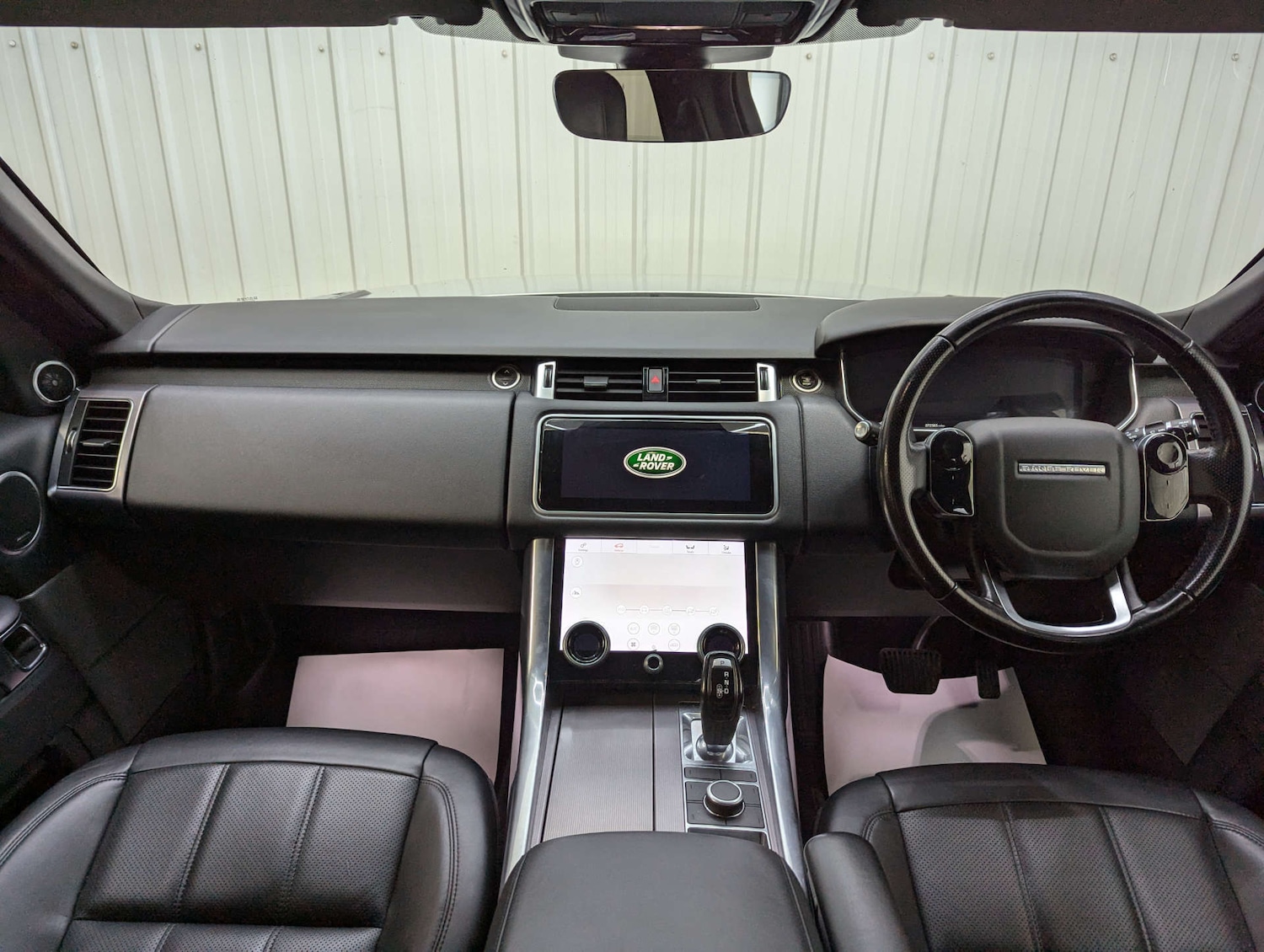 Used Land Rover Range Rover Sport 2018 for sale - 76601009: Photo 2