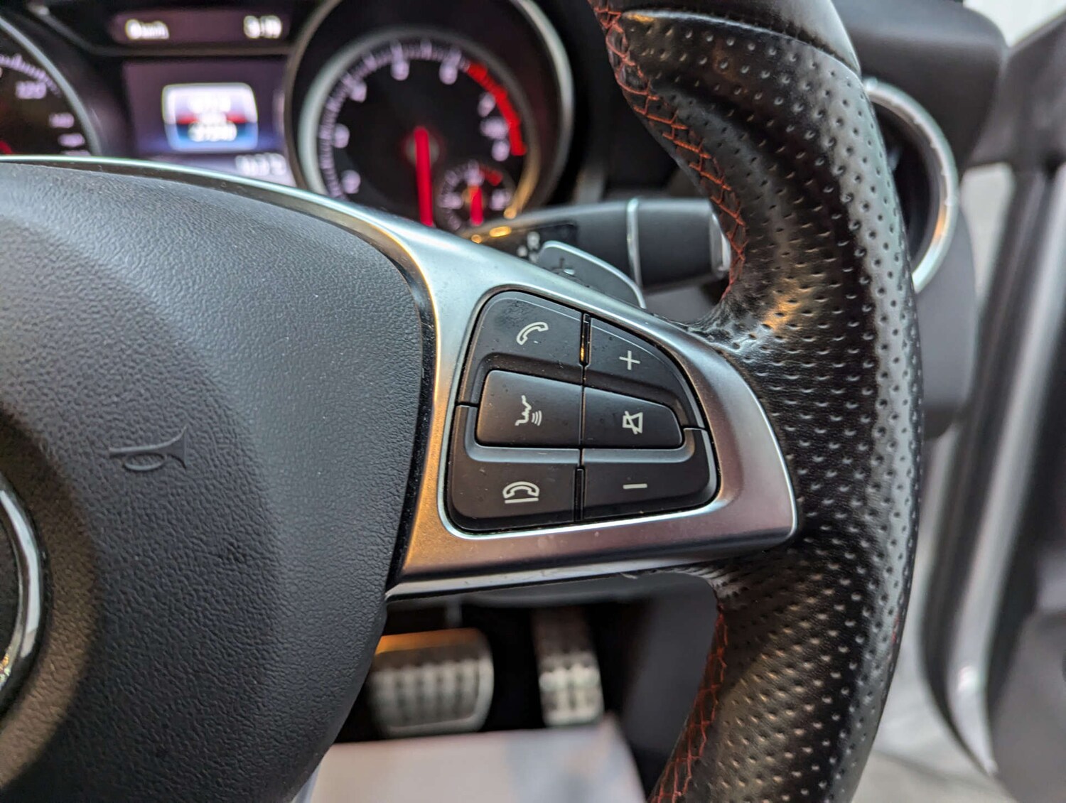 Used Mercedes-Benz CLA 2018 for sale - 76418580: Photo 76