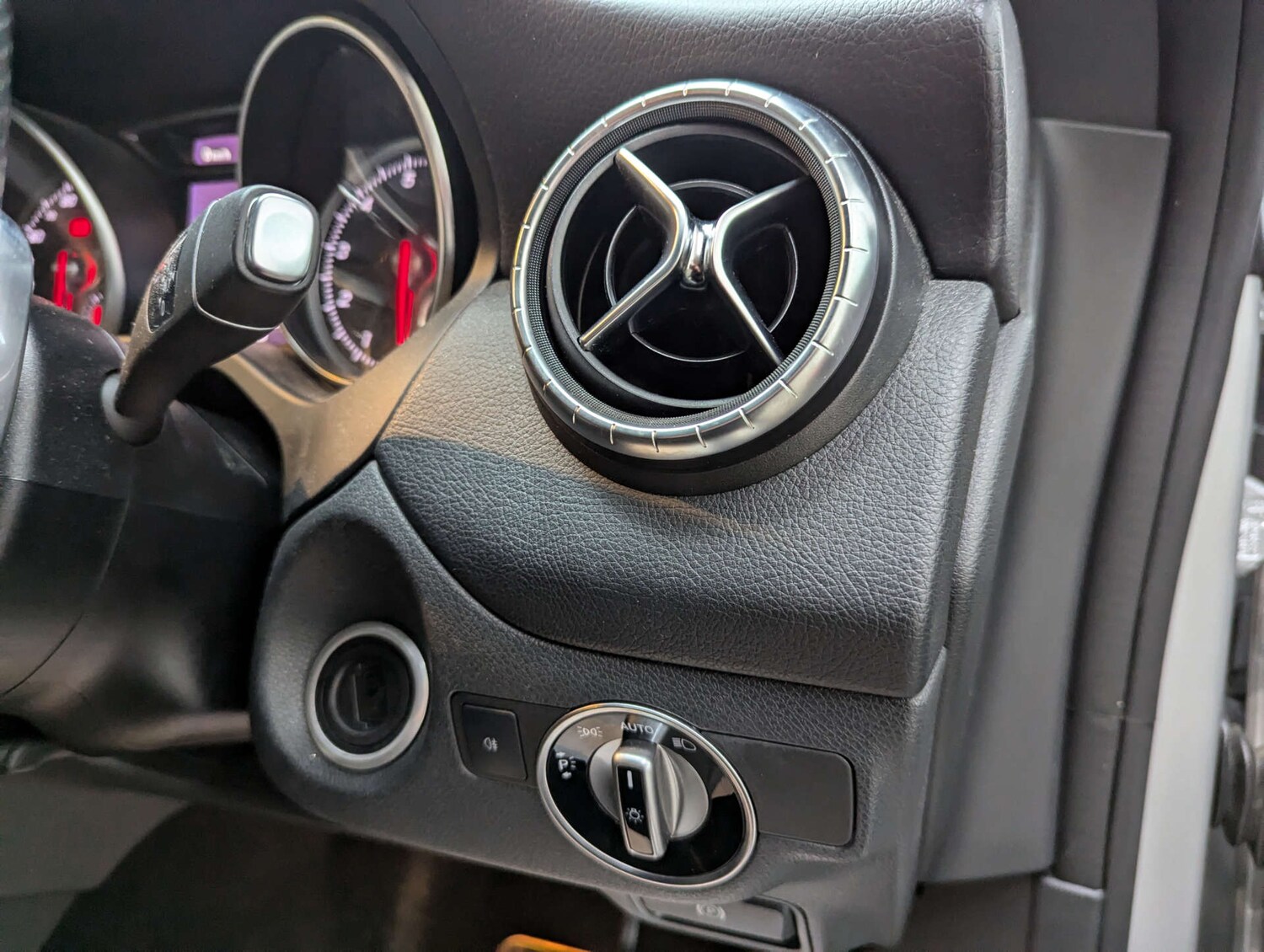 Used Mercedes-Benz CLA 2018 for sale - 76418580: Photo 79