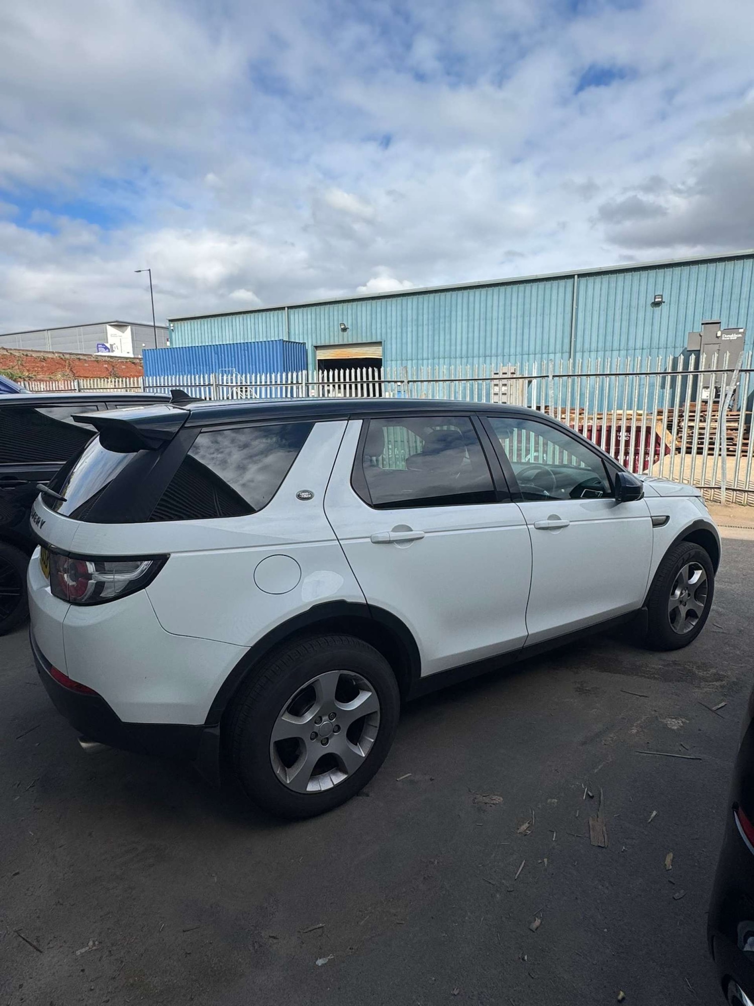 Used Land Rover Discovery Sport 2016 for sale - 76098819: Photo 5