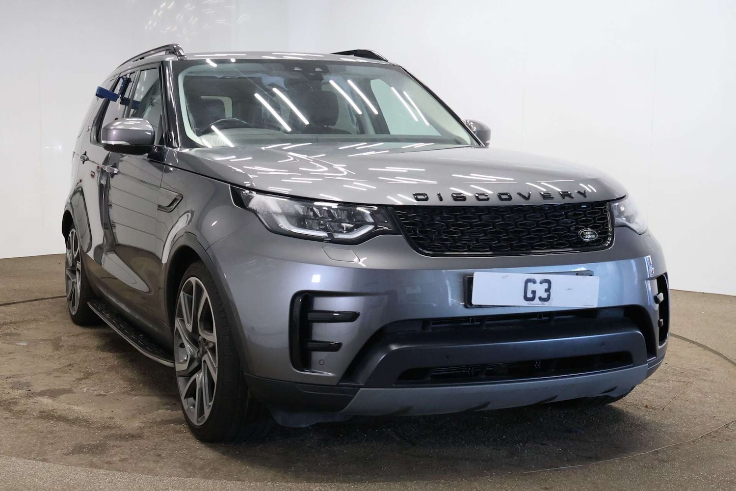 Used Land Rover Discovery 2017 for sale - 76564949: Photo 1