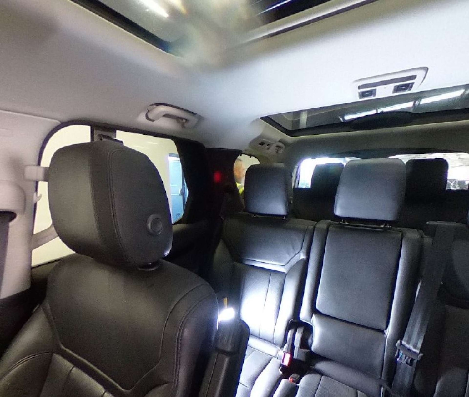 Used Land Rover Discovery 2017 for sale - 76564949: Photo 11