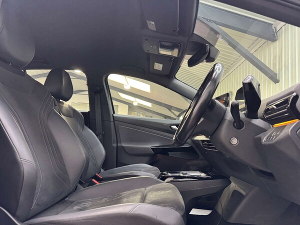 Used Volkswagen ID.4 2021 for sale - 76102730: Photo 51