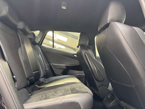 Used Volkswagen ID.4 2021 for sale - 76102730: Photo 62