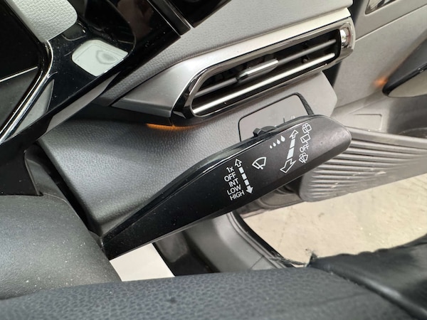 Used Volkswagen ID.4 2021 for sale - 76102730: Photo 76