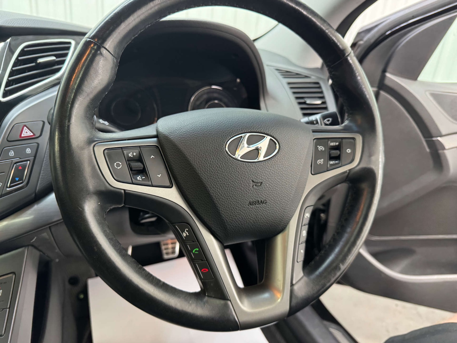 Used Hyundai i40 2018 for sale - 76525848: Photo 76
