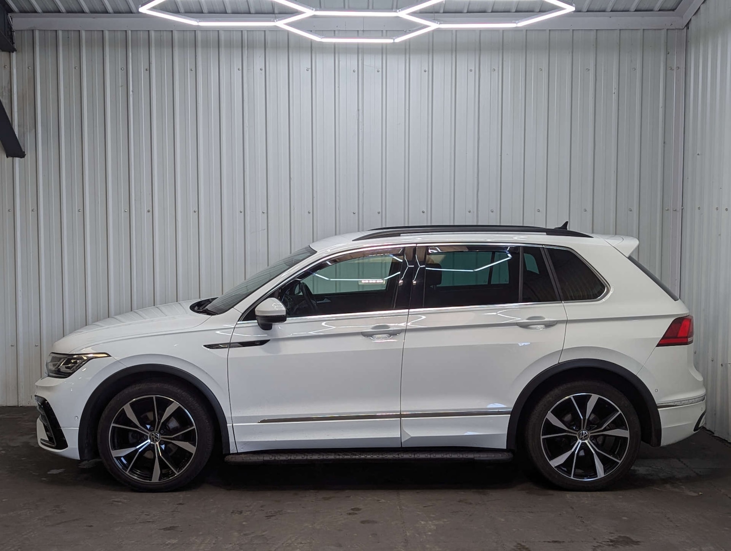 Used Volkswagen Tiguan 2020 for sale - 77277603: Photo 17