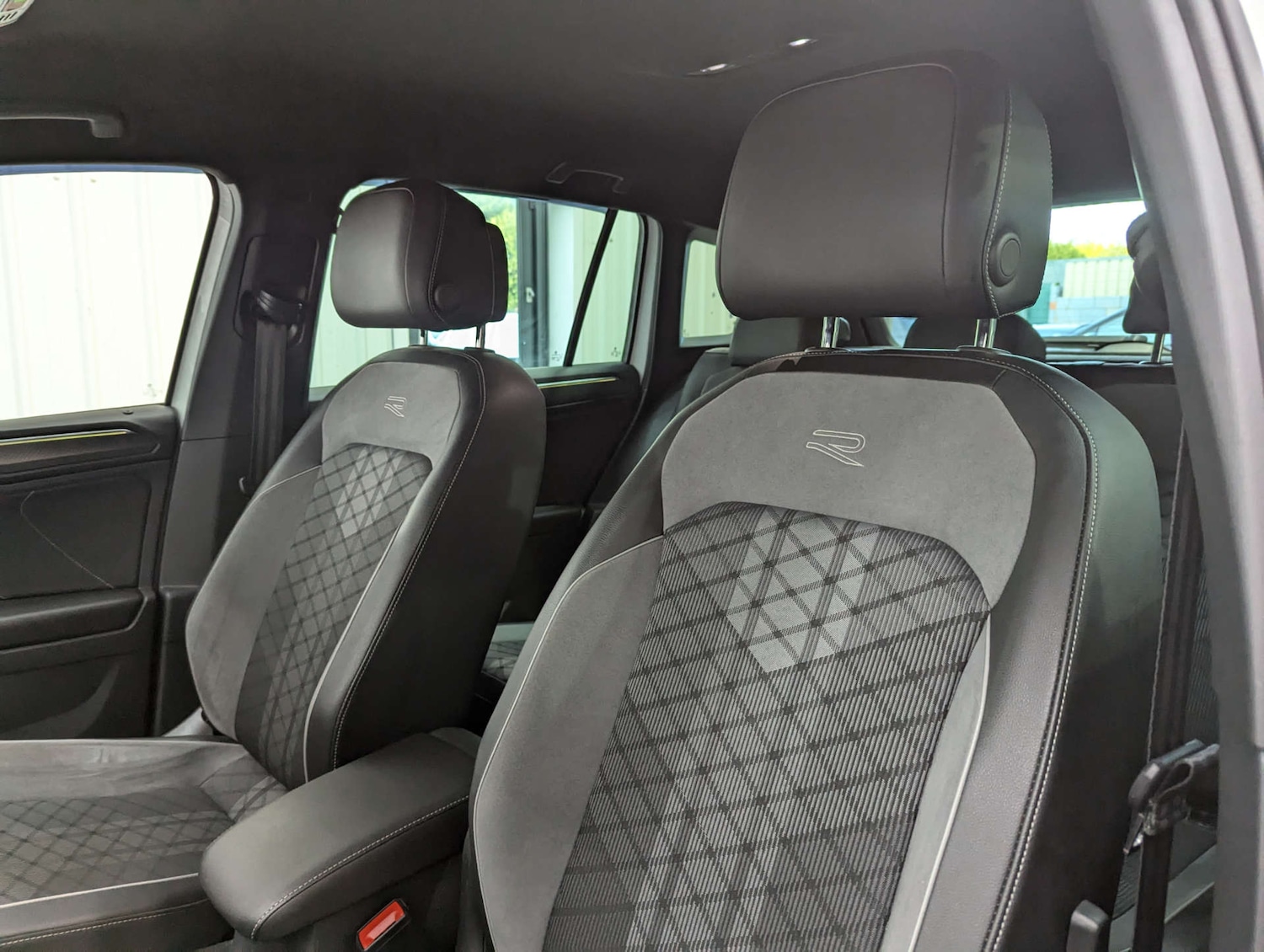 Used Volkswagen Tiguan 2020 for sale - 77277603: Photo 57