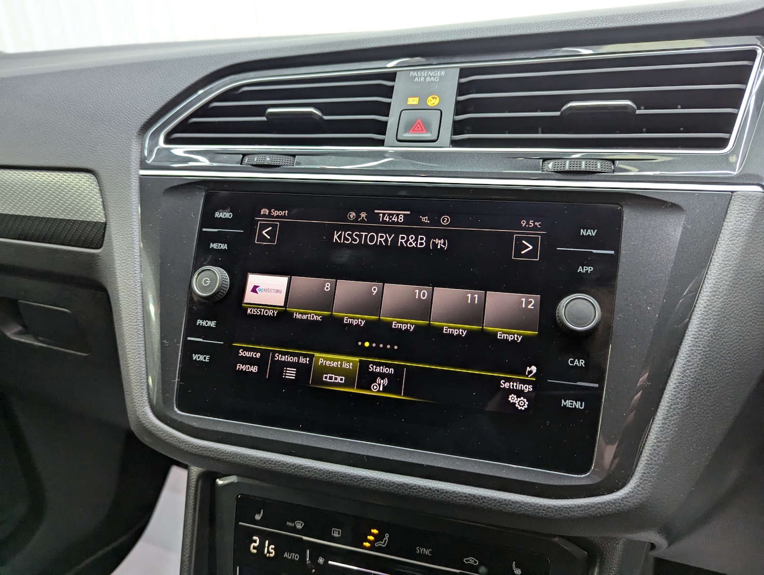 Used Volkswagen Tiguan 2020 for sale - 77277603: Photo 87