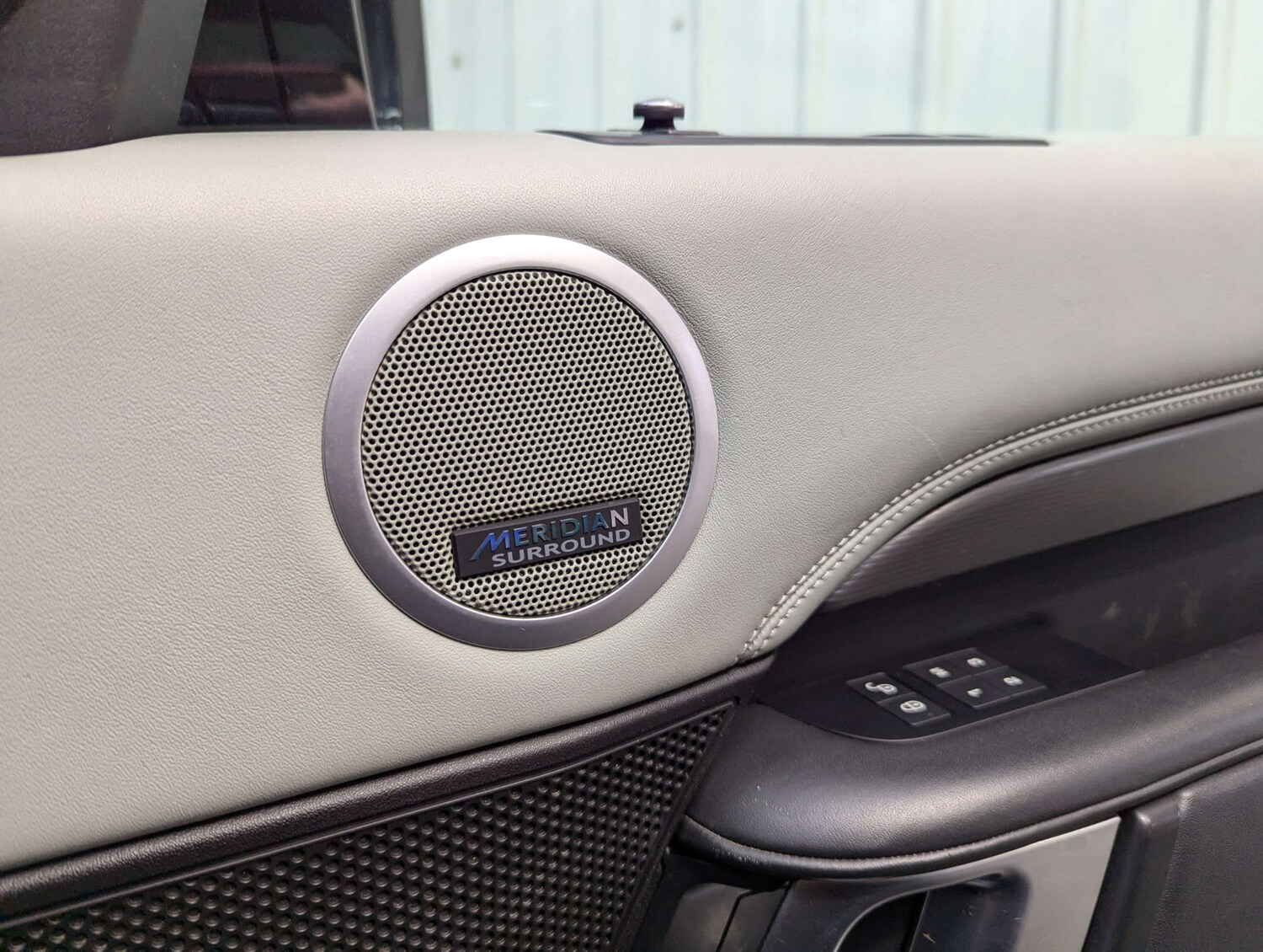 Used Land Rover Discovery 2018 for sale - 77829936: Photo 85