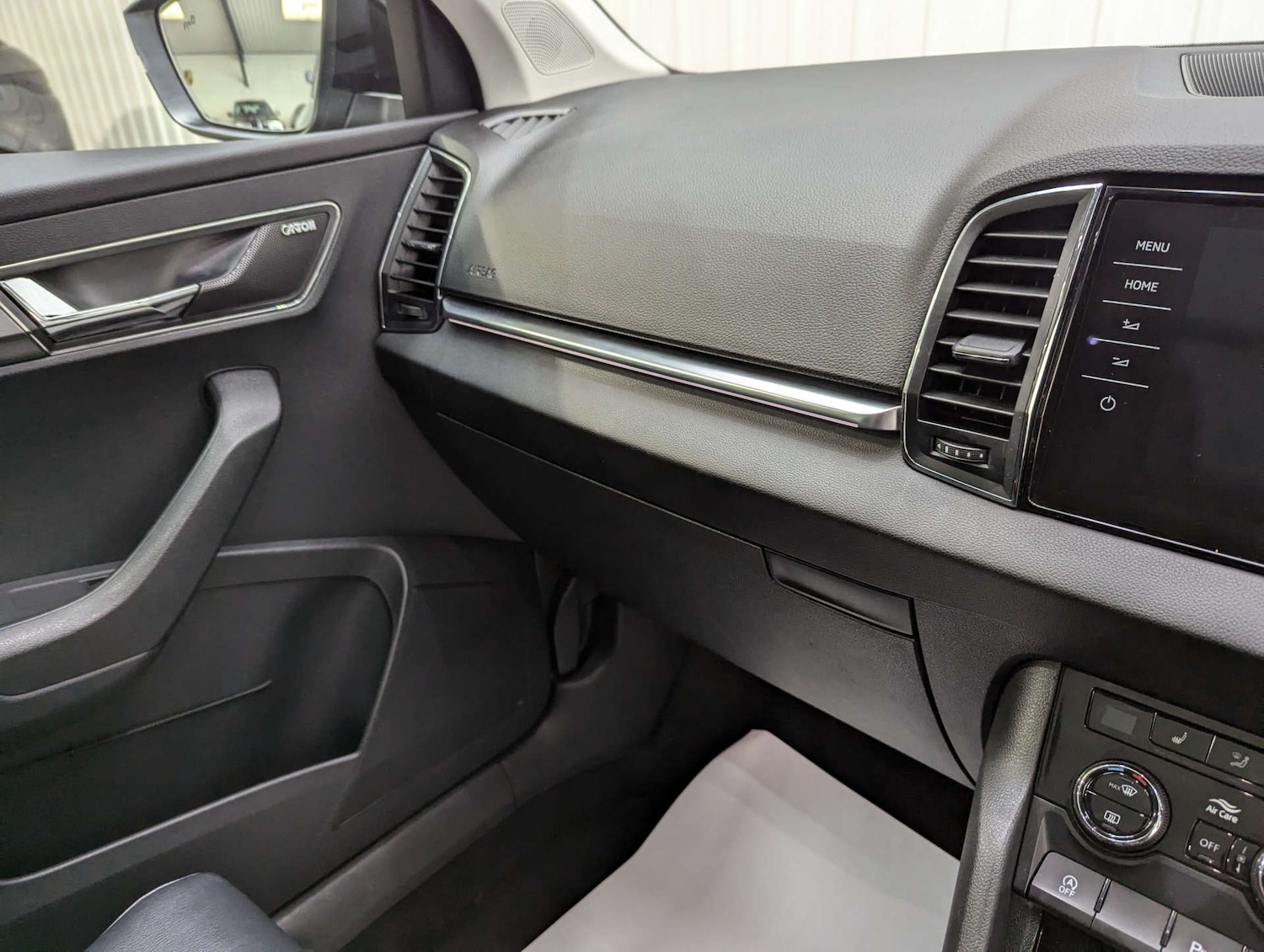 Used Skoda Karoq 2018 for sale - 76363782: Photo 91