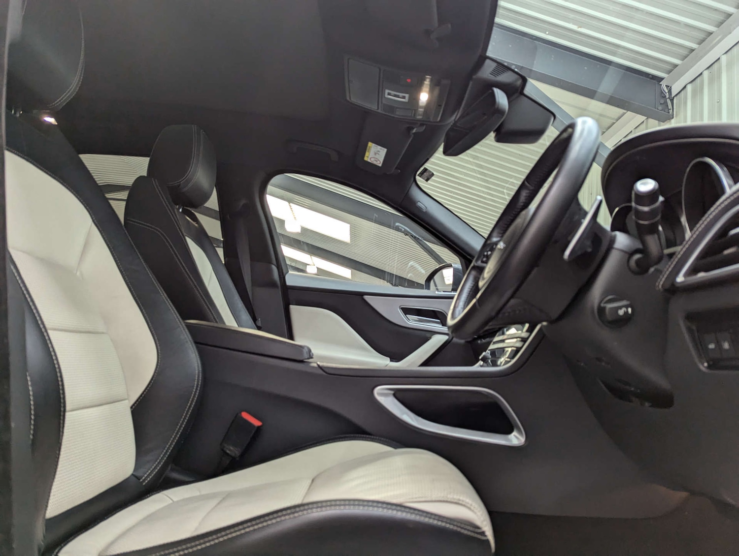 Used Jaguar F-Pace 2017 for sale - 77164835: Photo 52