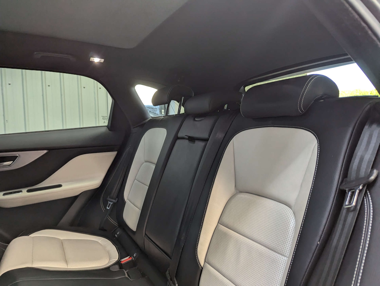 Used Jaguar F-Pace 2017 for sale - 77164835: Photo 68