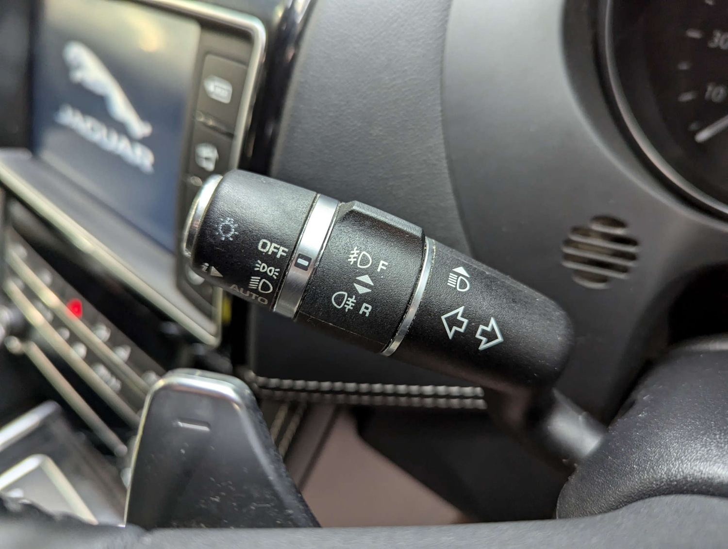 Used Jaguar F-Pace 2017 for sale - 77164835: Photo 71