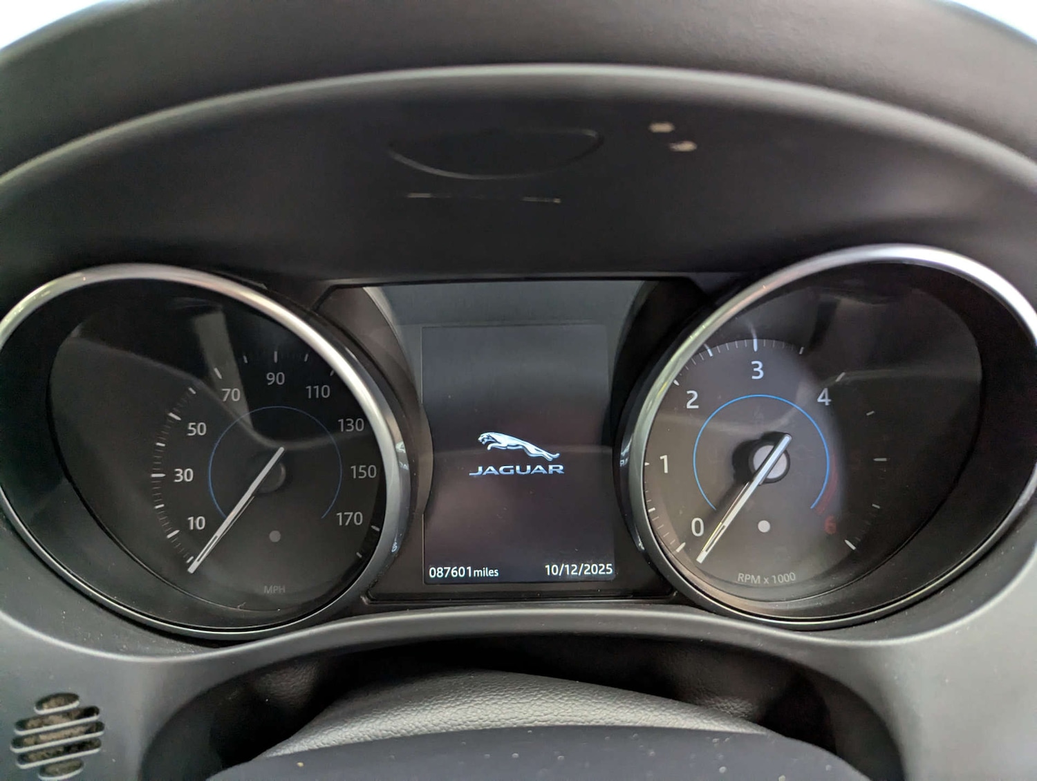 Used Jaguar F-Pace 2017 for sale - 77164835: Photo 75