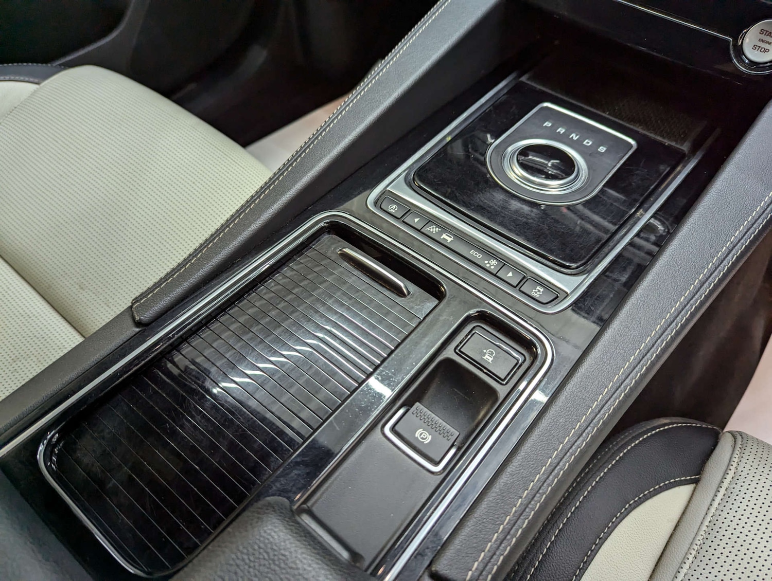 Used Jaguar F-Pace 2017 for sale - 77164835: Photo 89