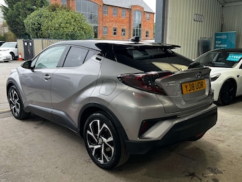 Used Toyota C-HR 2018 for sale - 77888806: Photo