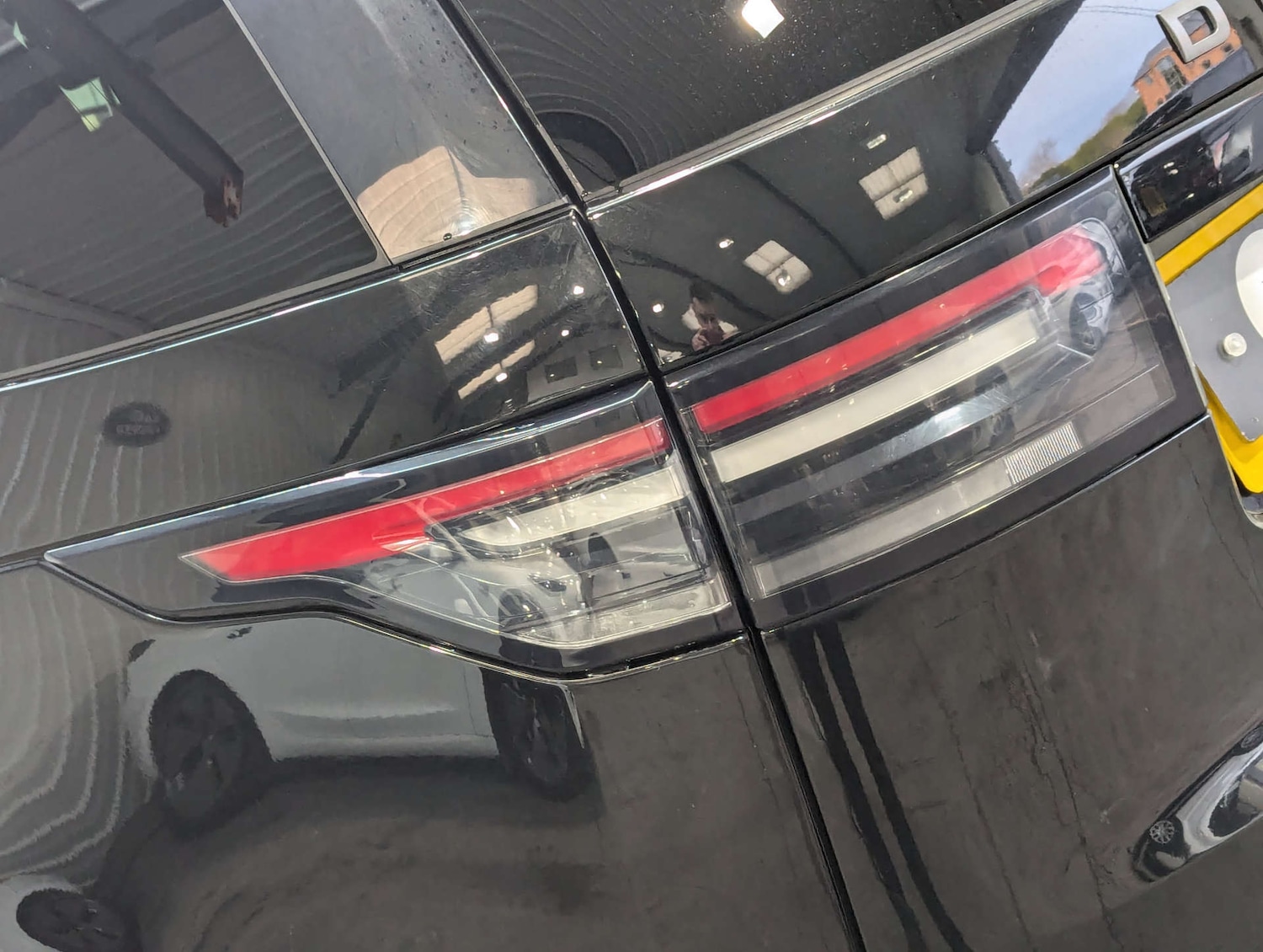 Used Land Rover Discovery 2018 for sale - 77094972: Photo 41