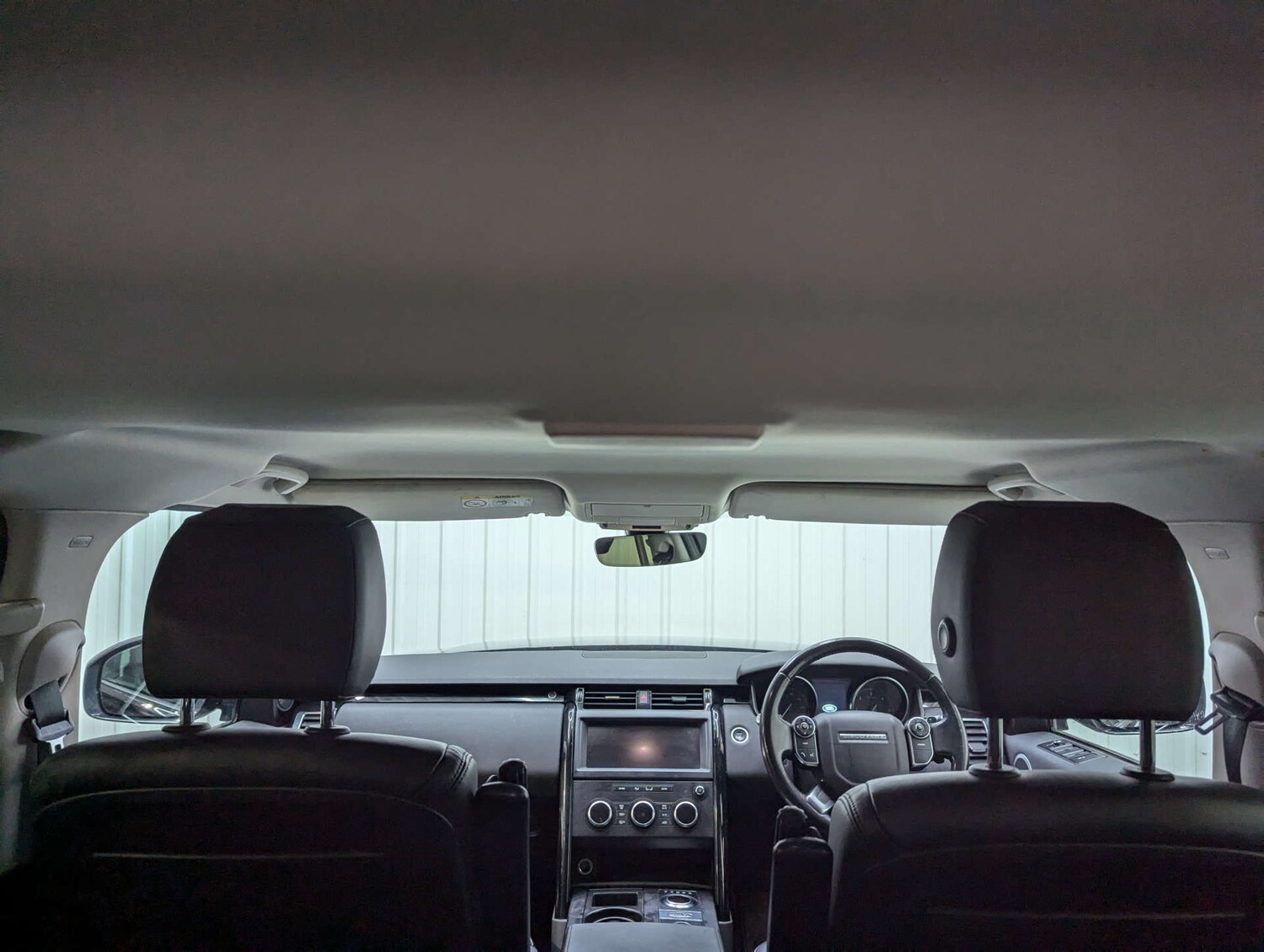 Used Land Rover Discovery 2018 for sale - 77094972: Photo 46