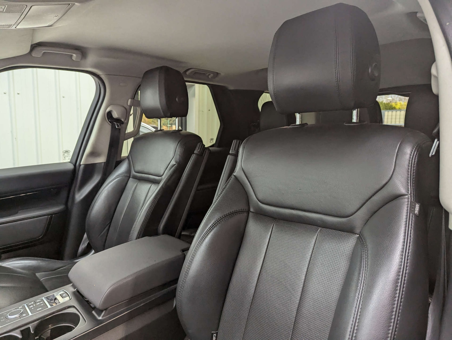 Used Land Rover Discovery 2018 for sale - 77094972: Photo 57