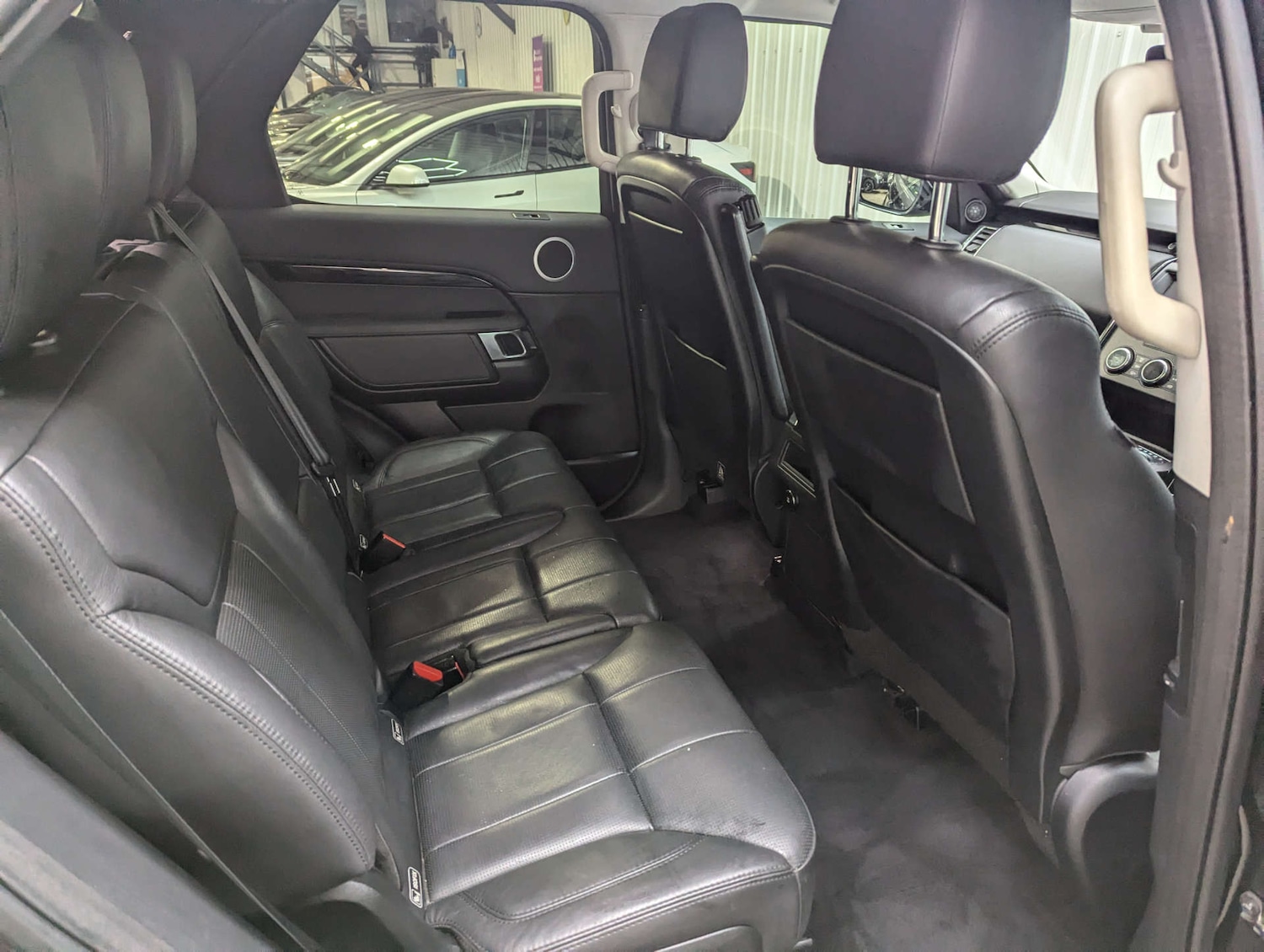 Used Land Rover Discovery 2018 for sale - 77094972: Photo 60