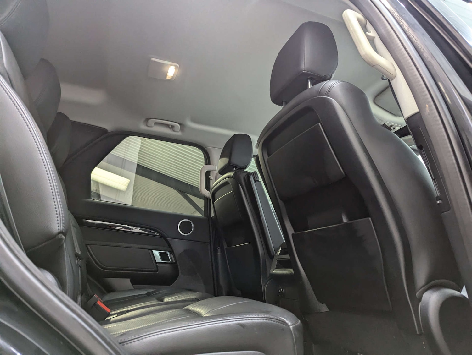 Used Land Rover Discovery 2018 for sale - 77094972: Photo 61