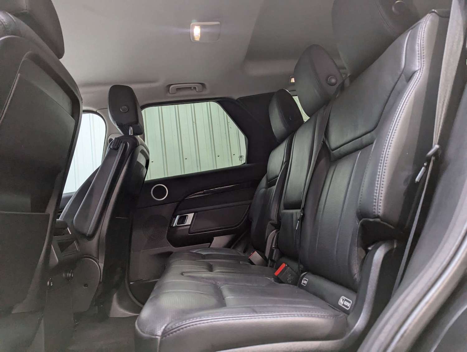 Used Land Rover Discovery 2018 for sale - 77094972: Photo 69