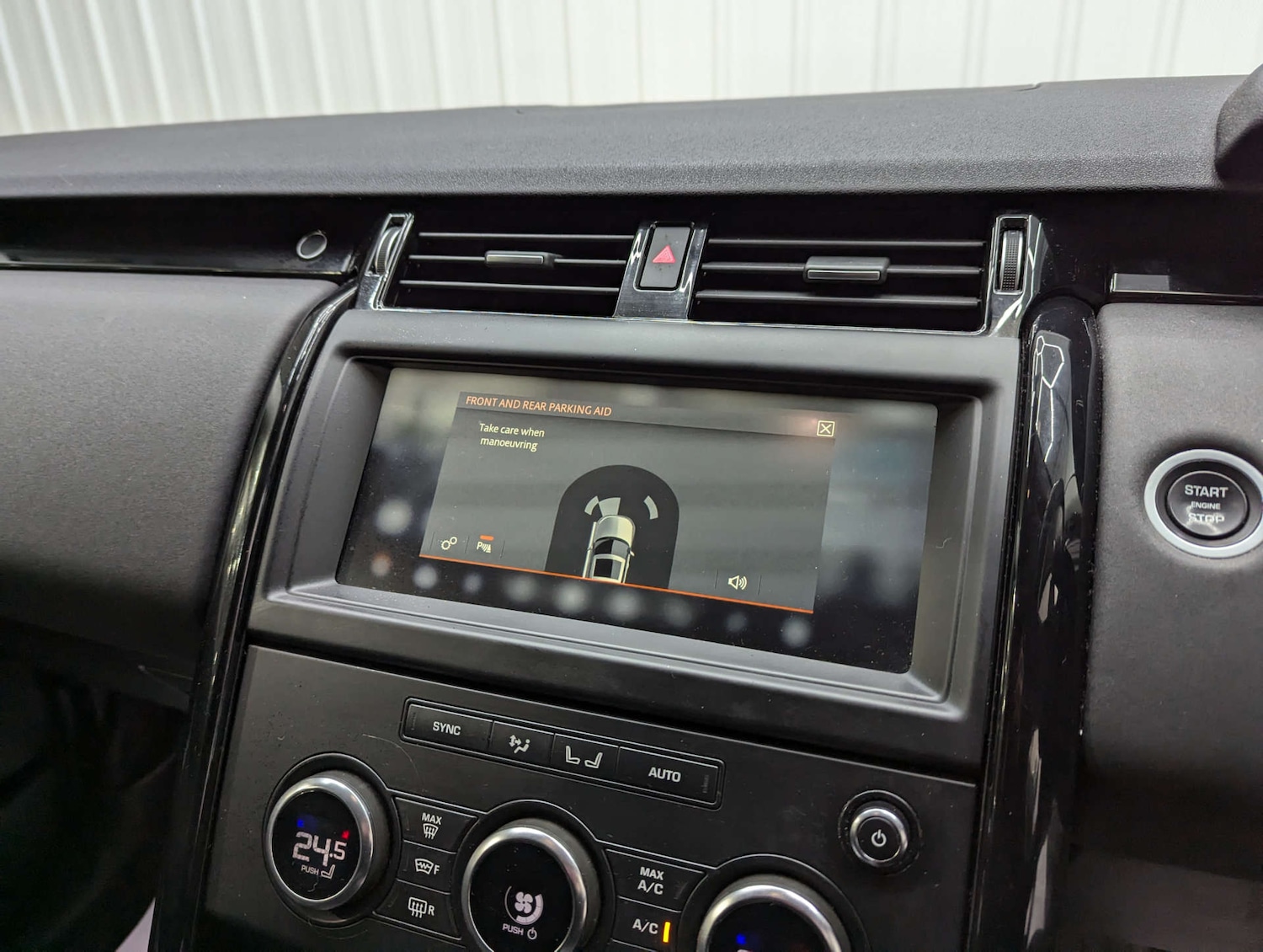 Used Land Rover Discovery 2018 for sale - 77094972: Photo 88