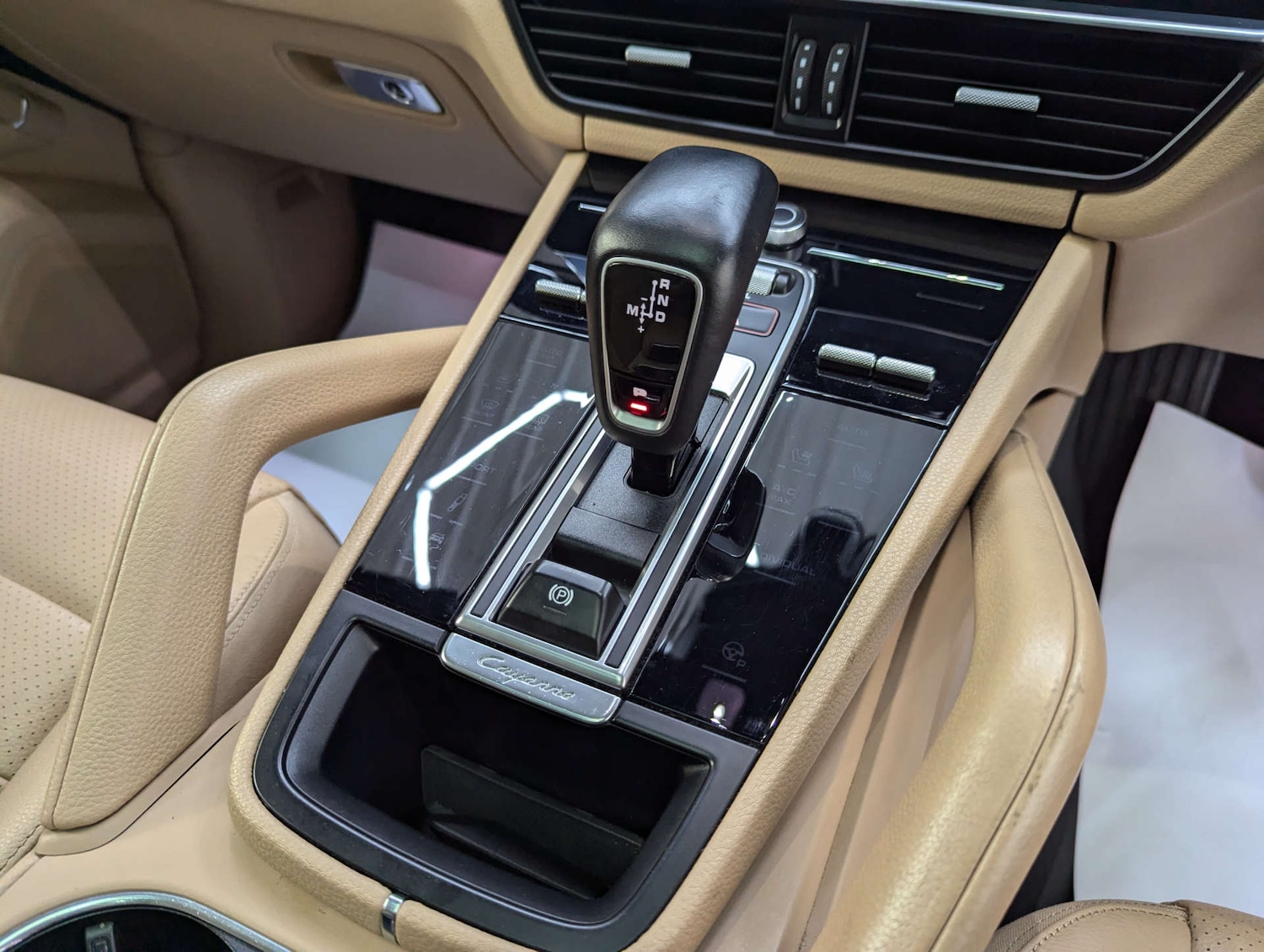 Used Porsche Cayenne 2019 for sale - 76363588: Photo 92