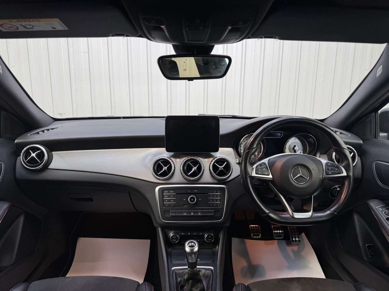 Used Mercedes-Benz GLA 2016 for sale - 76366183: Photo 2