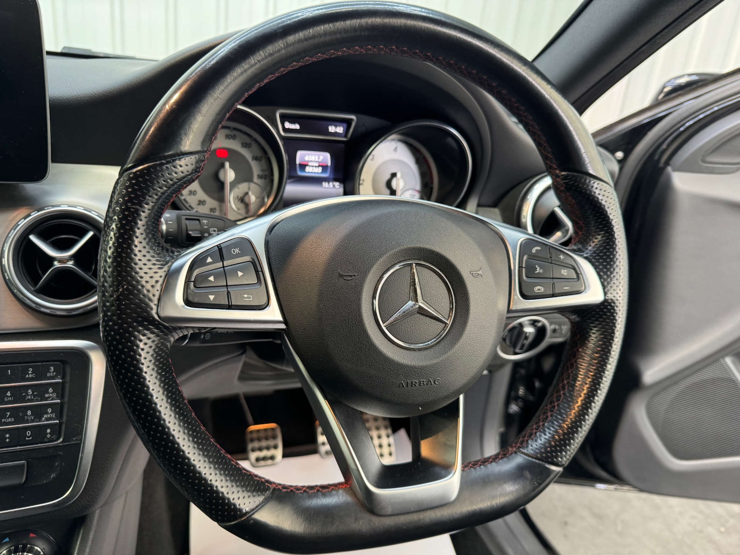 Used Mercedes-Benz GLA 2016 for sale - 76366183: Photo 77