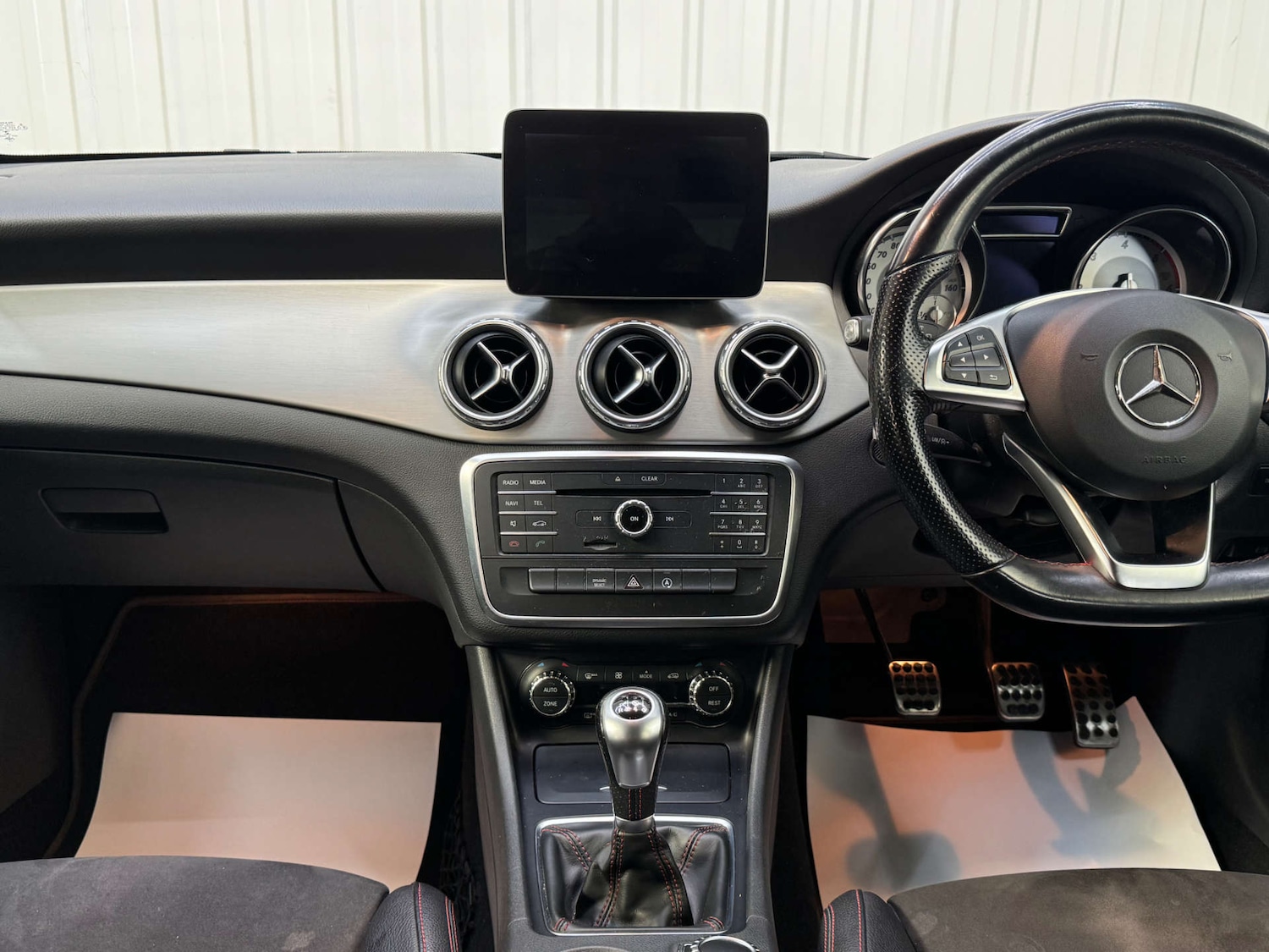 Used Mercedes-Benz GLA 2016 for sale - 76366183: Photo 81