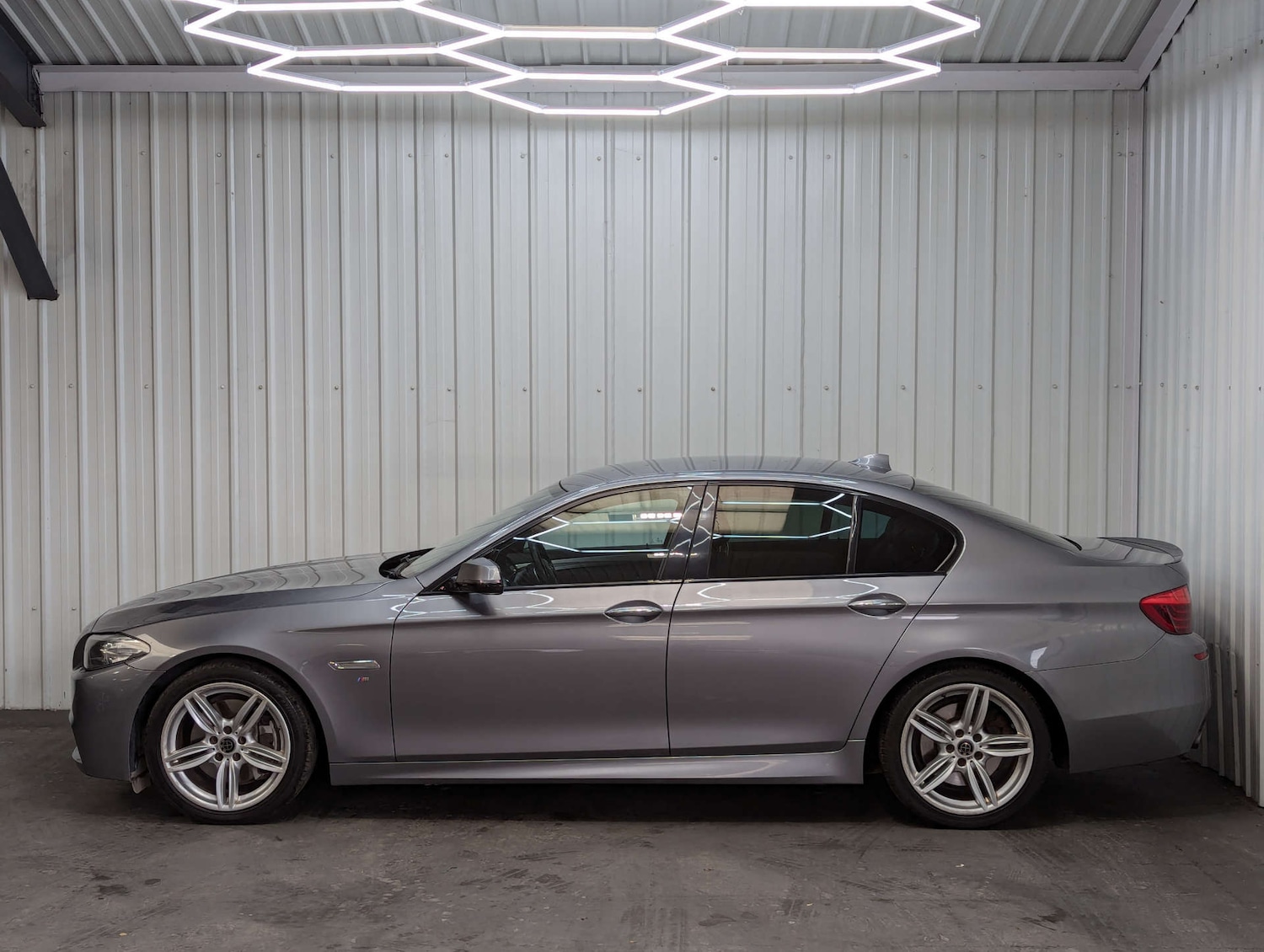 Used BMW 5 Series 2016 for sale - 76600804: Photo 17