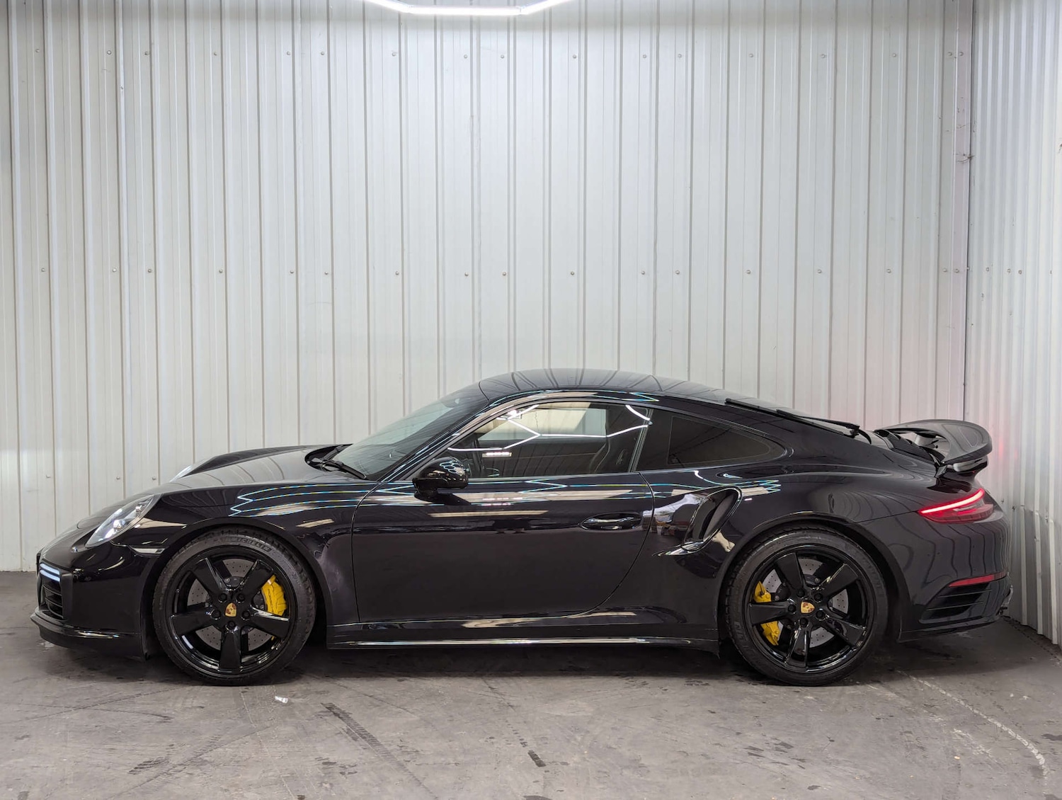 Used Porsche 911 2017 for sale - 76363872: Photo 14