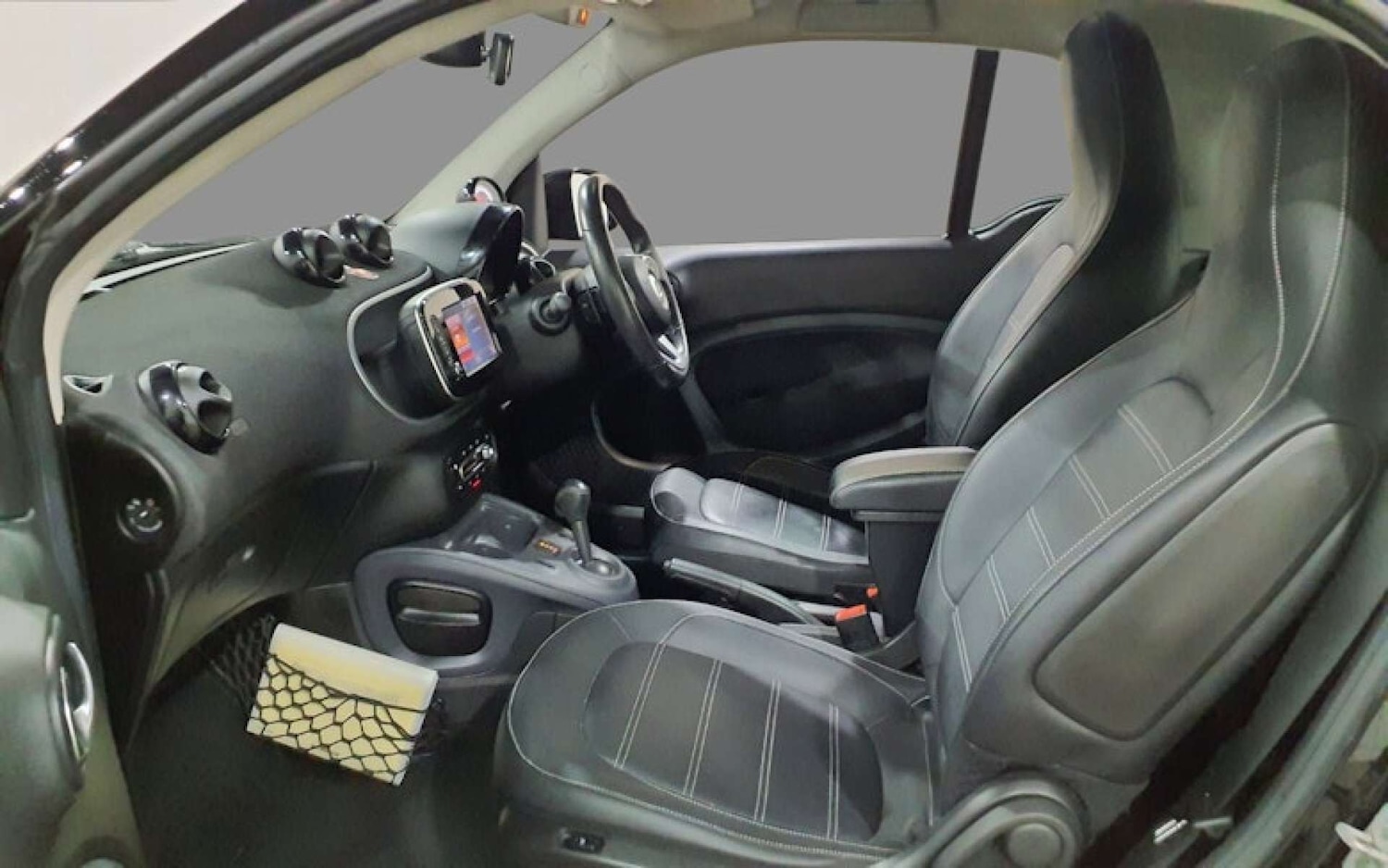 Used smart fortwo 2017 for sale - 77428371: Photo 4