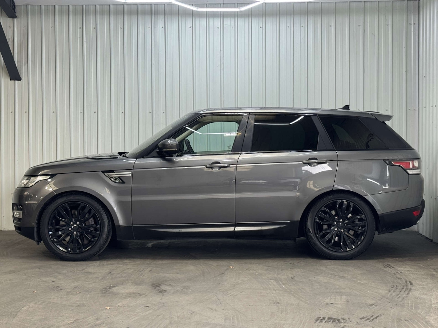 Used Land Rover Range Rover Sport 2015 for sale - 76363545: Photo 16