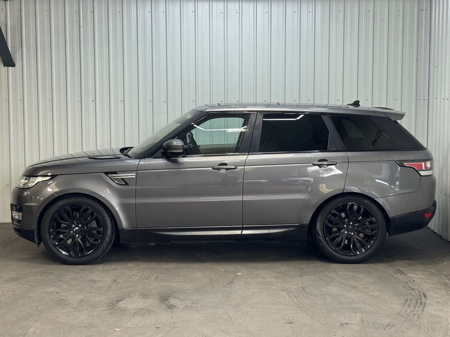 Used Land Rover Range Rover Sport 2015 for sale - 76363545: Photo 17