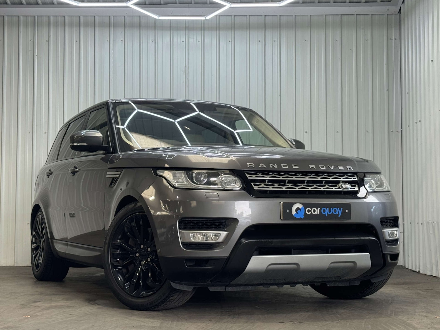 Used Land Rover Range Rover Sport 2015 for sale - 76363545: Photo 4