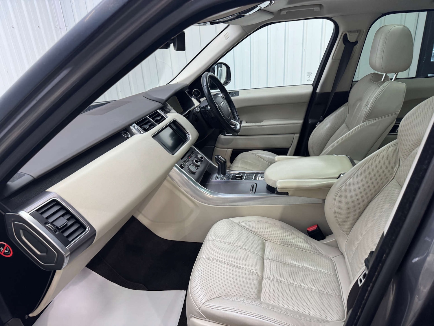 Used Land Rover Range Rover Sport 2015 for sale - 76363545: Photo 47